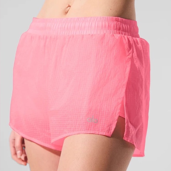 Alo Yoga Game Time Shorts Neon Bubblegum Pink‎ Sz M - Picture 9 of 12